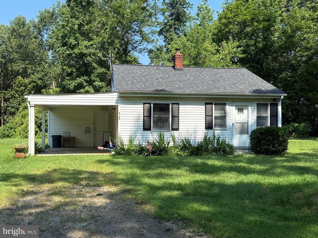 Backyard, Exterior, Facade, Cape Cod