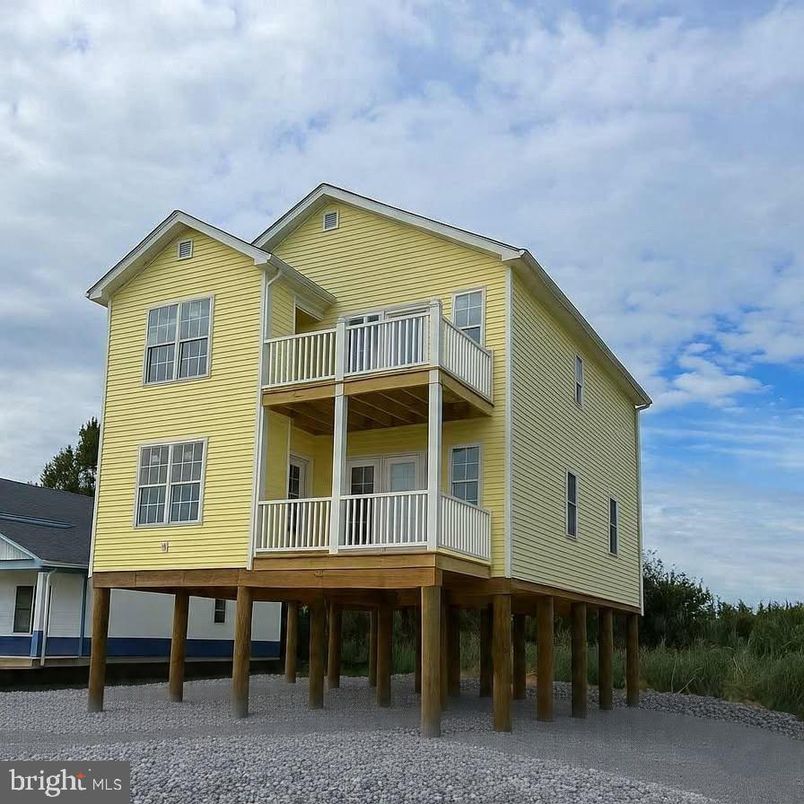 Exterior, Facade, Farmhouse