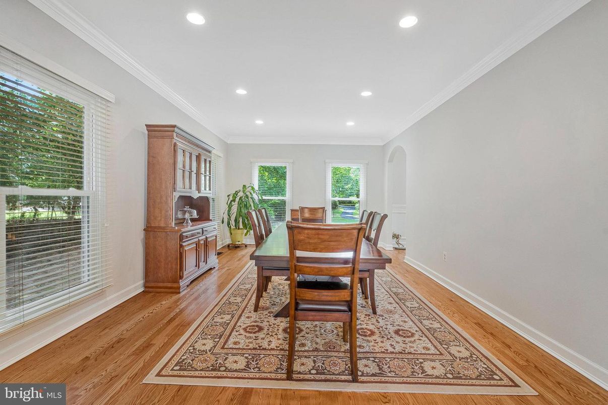 Dining room, Interior, Recessed Lighting, Wood Texture Flooring