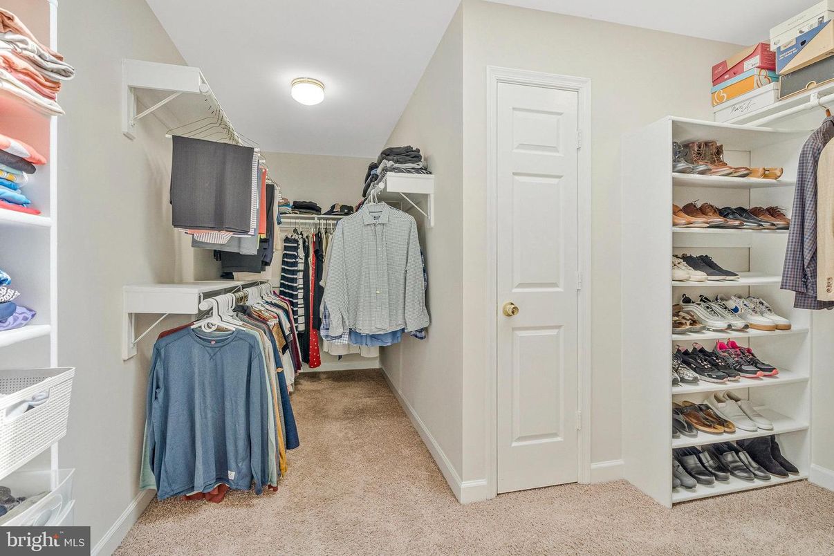 Interior, Walk-in Closets
