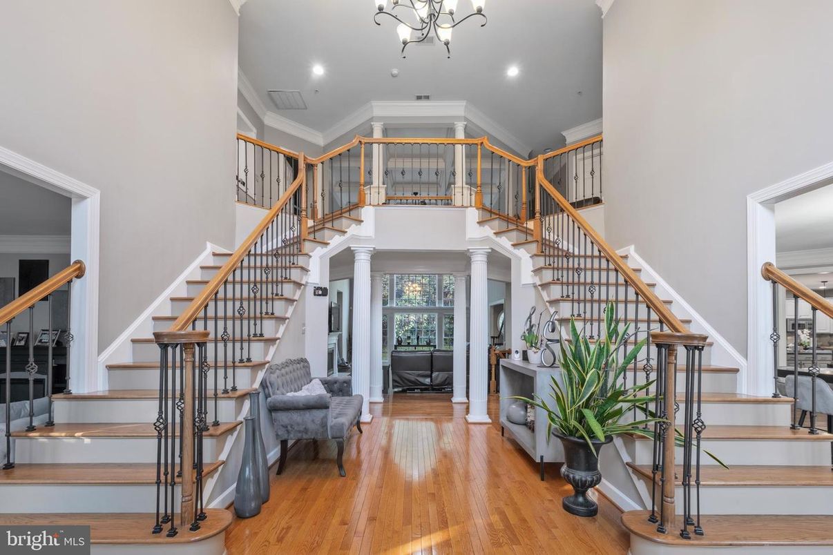 Chandelier, Interior, Recessed Lighting, Wood Texture Flooring