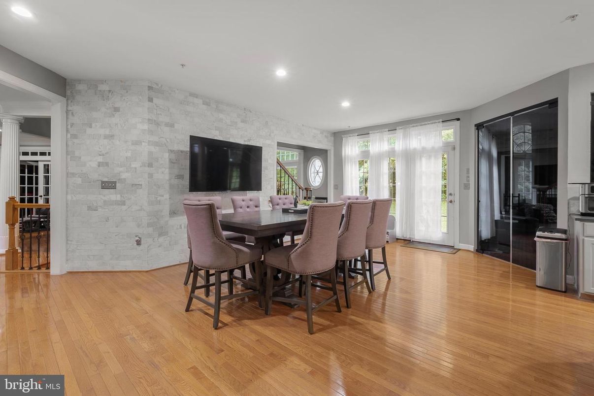 Dining room, Interior, Recessed Lighting, Stone Walls, Wood Texture Flooring