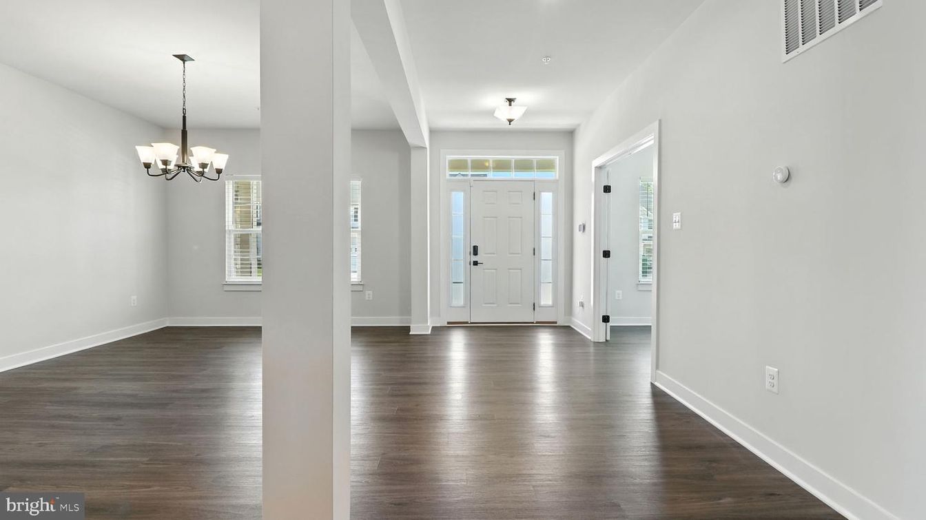 Chandelier, Interior, Wood Texture Flooring