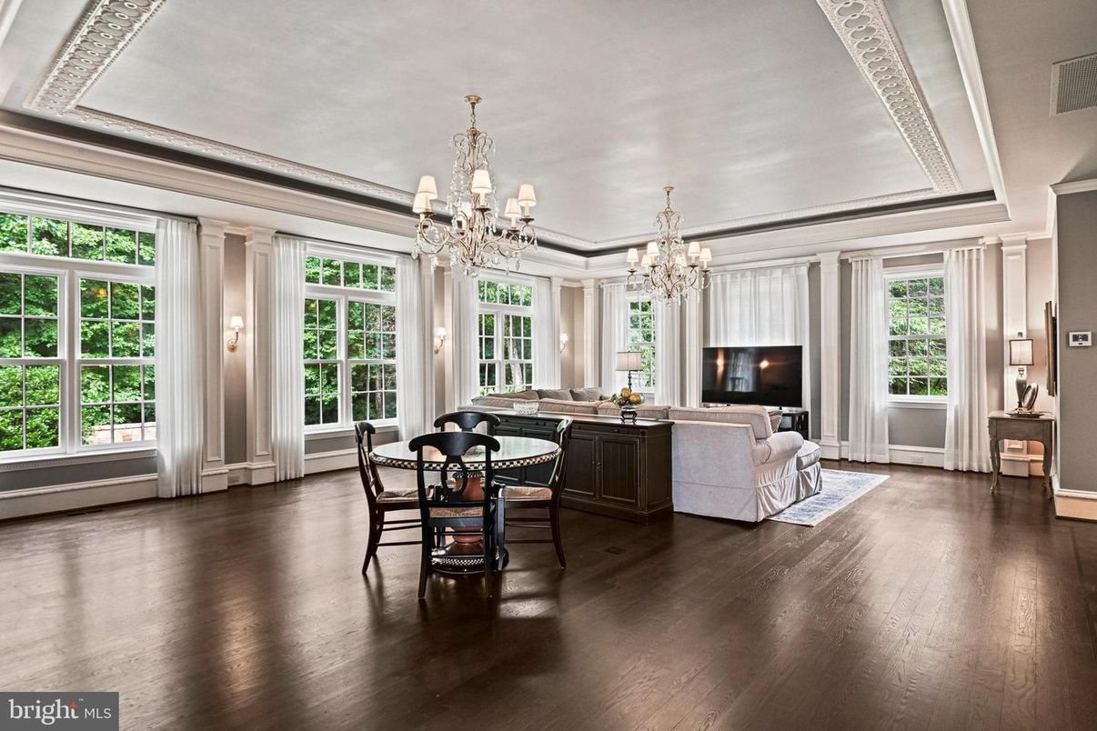 Chandelier, Dining room, Interior, Living room, Wood Texture Flooring