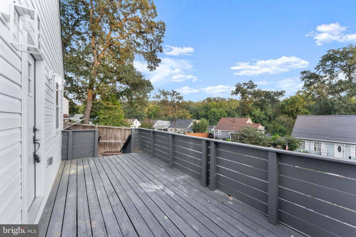 Exterior, Wood Texture Flooring