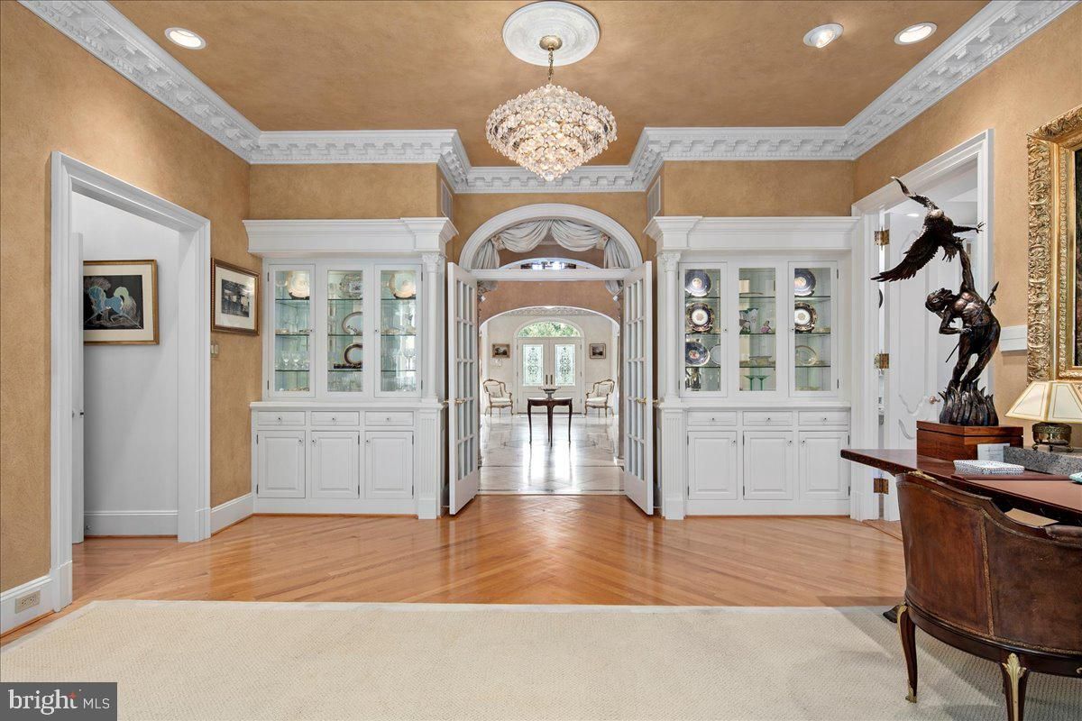 Chandelier, Interior, Recessed Lighting, Wood Texture Flooring