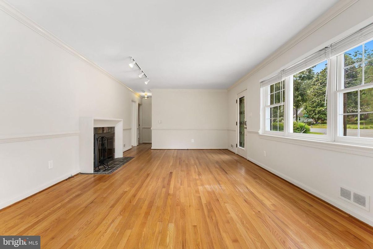 Empty room, Fireplace, Interior, Wood Texture Flooring