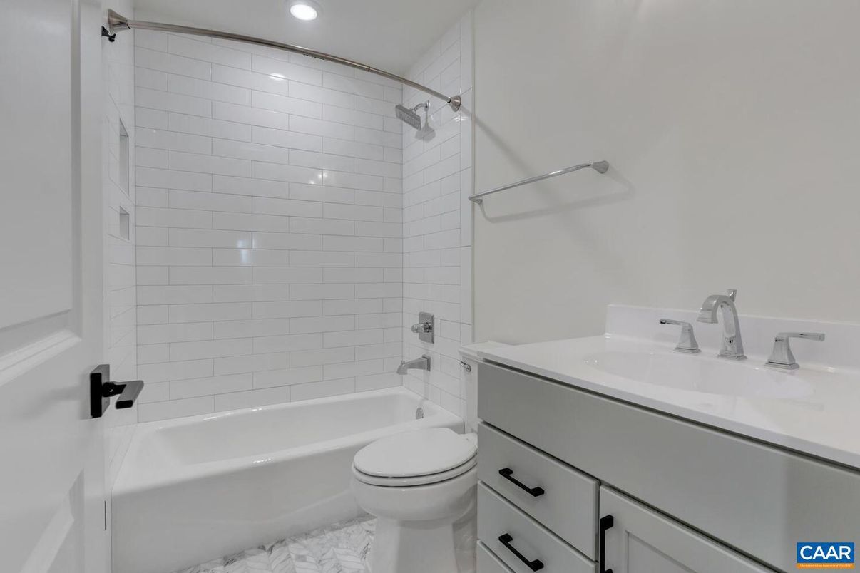 Bathroom, Interior, Marble, Recessed Lighting