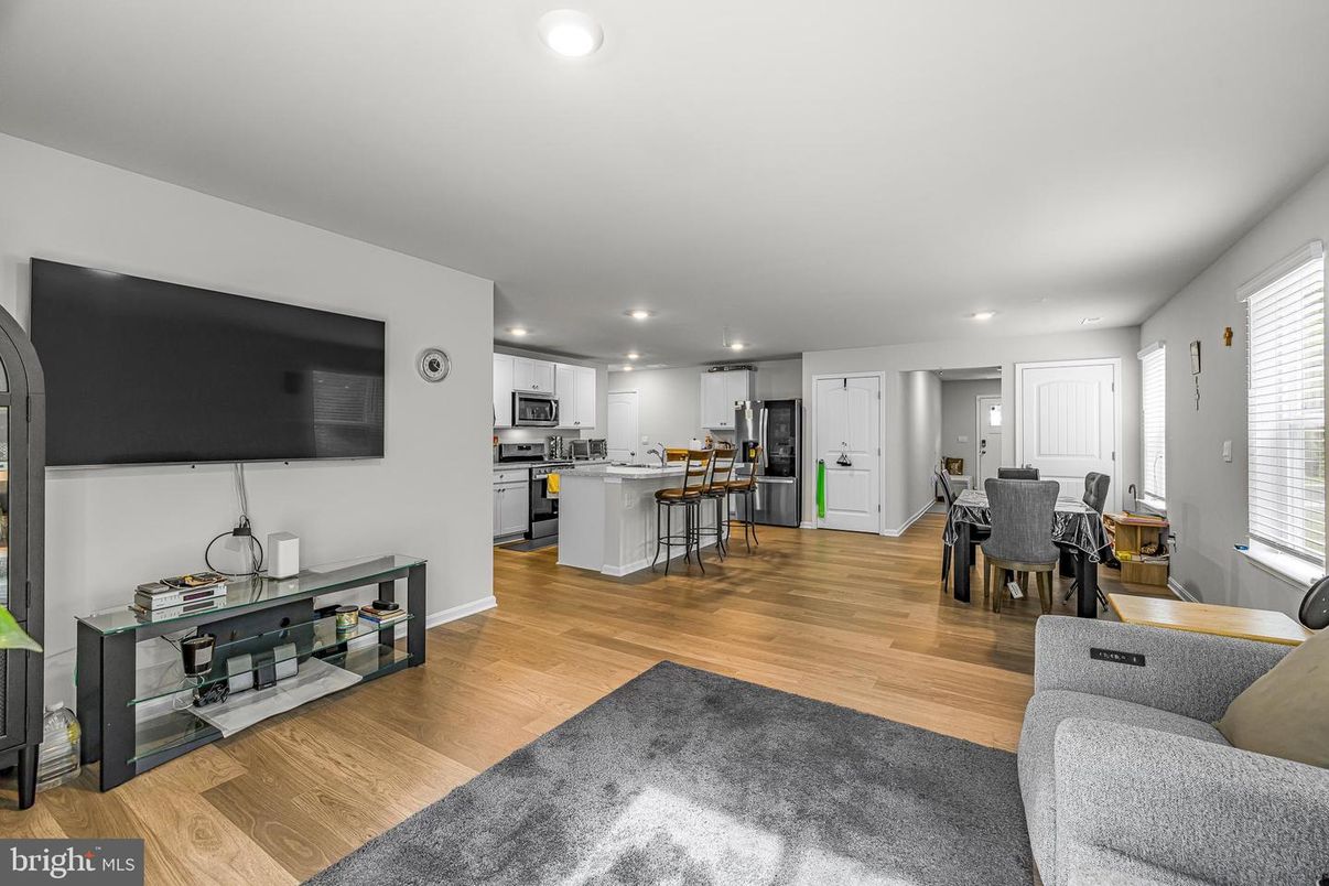 Dining room, Interior, Kitchen, Recessed Lighting, Stainless Steel Appliances, Wood Texture Flooring