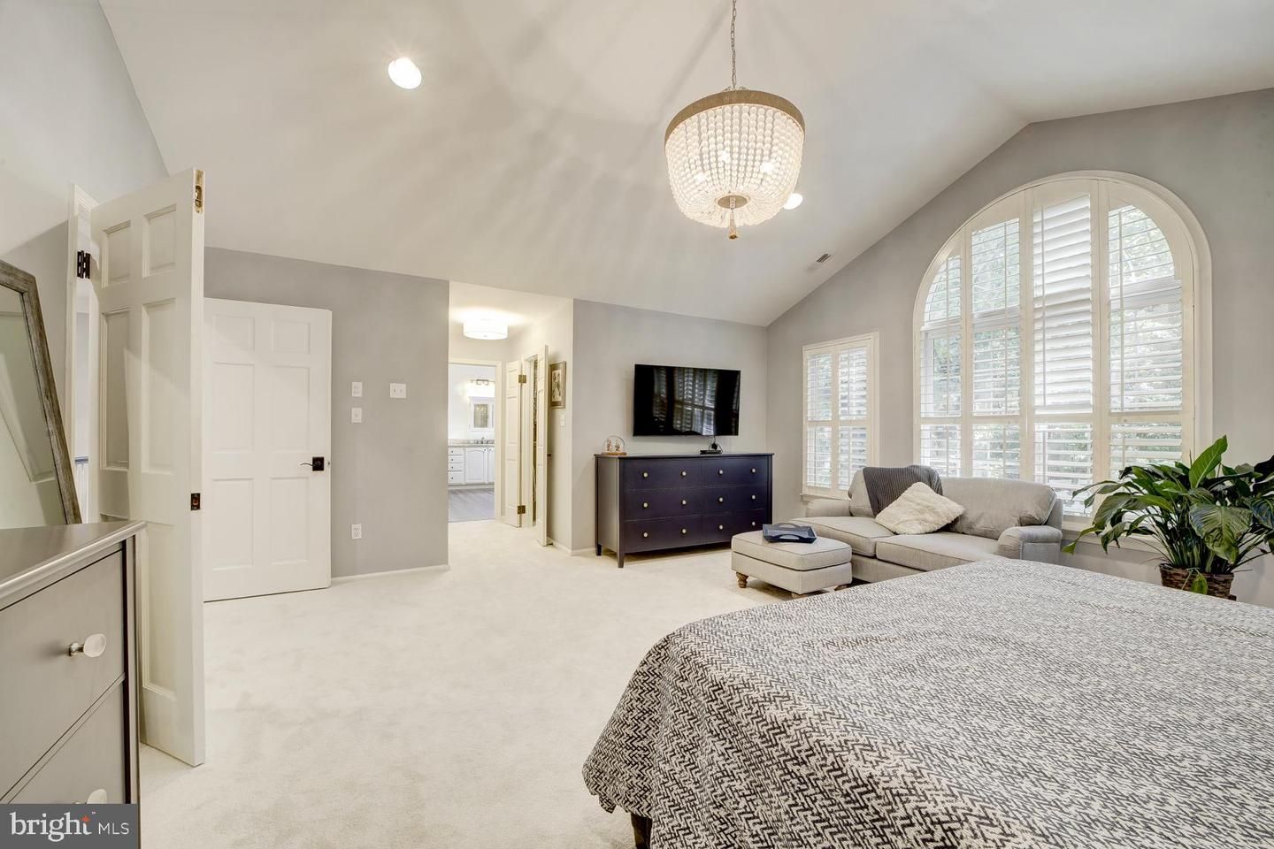 Bedroom, Interior, Living room, Pendant Lights, Recessed Lighting