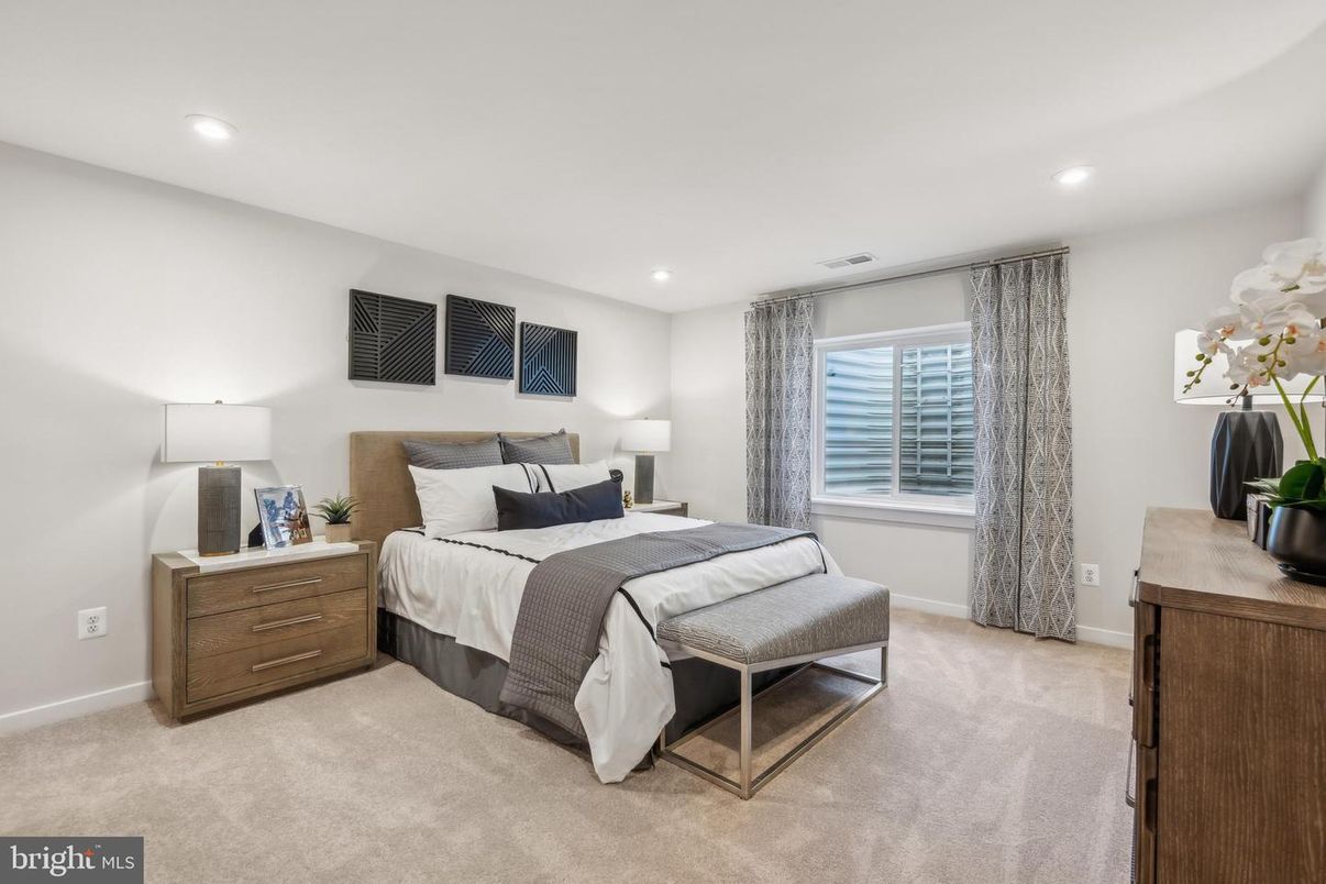 Bedroom, Interior, Recessed Lighting