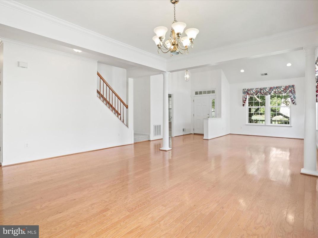 Chandelier, Empty room, Interior, Recessed Lighting, Wood Texture Flooring