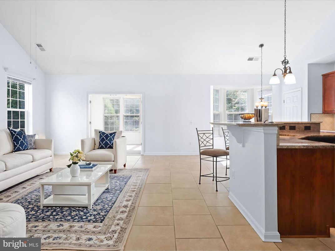 Interior, Living room, Pendant Lights