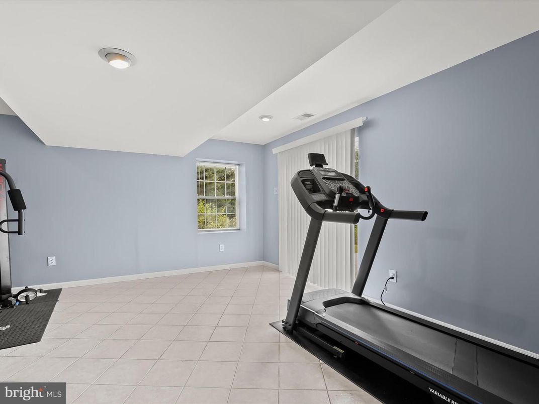 Fitness Equipment, Interior, Recessed Lighting