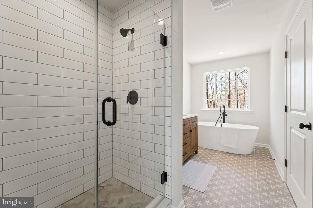 Bathroom, Free Standing Baths, Glass Shower, Interior, Recessed Lighting