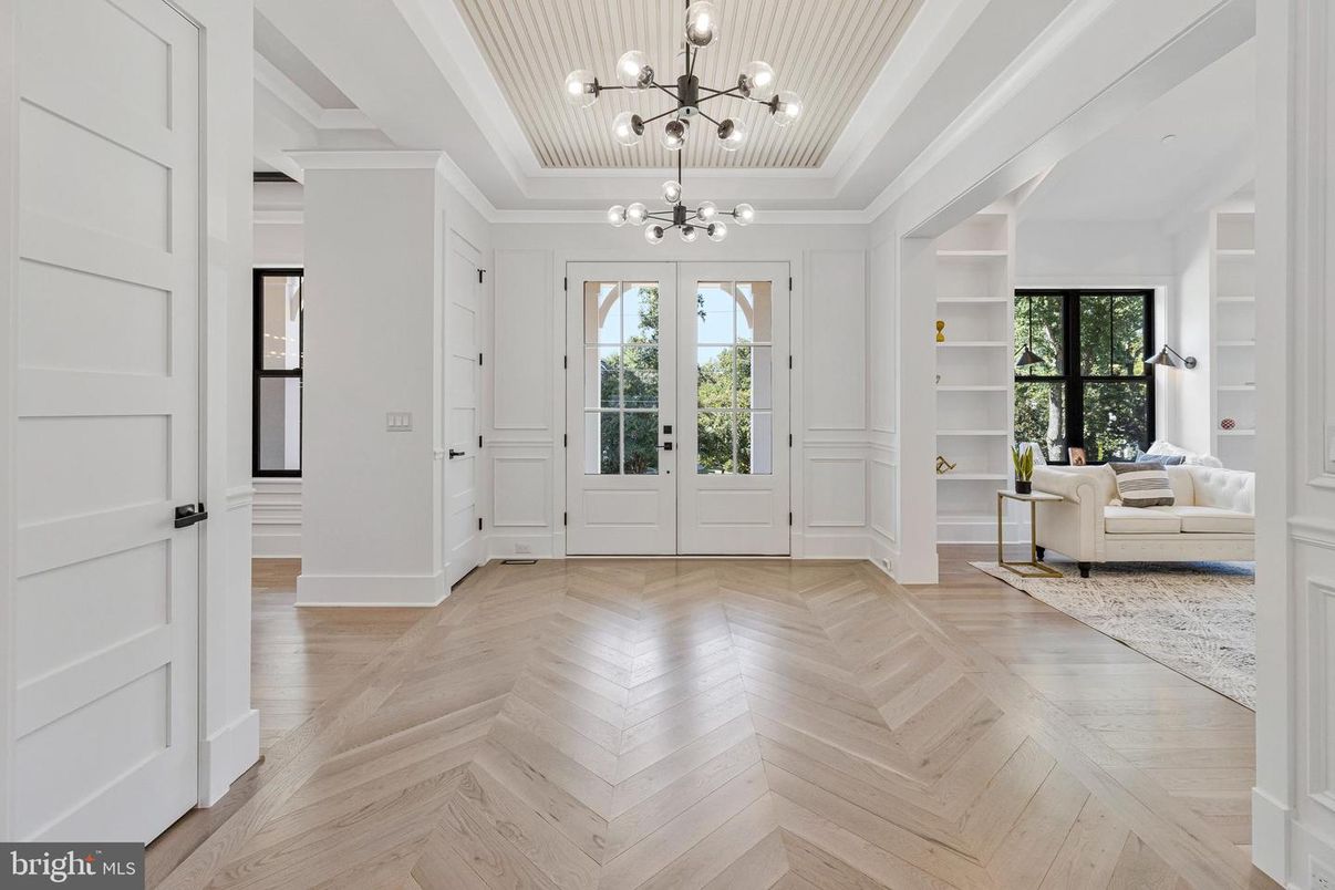 Interior, Living room, Pendant Lights, Wood Texture Flooring
