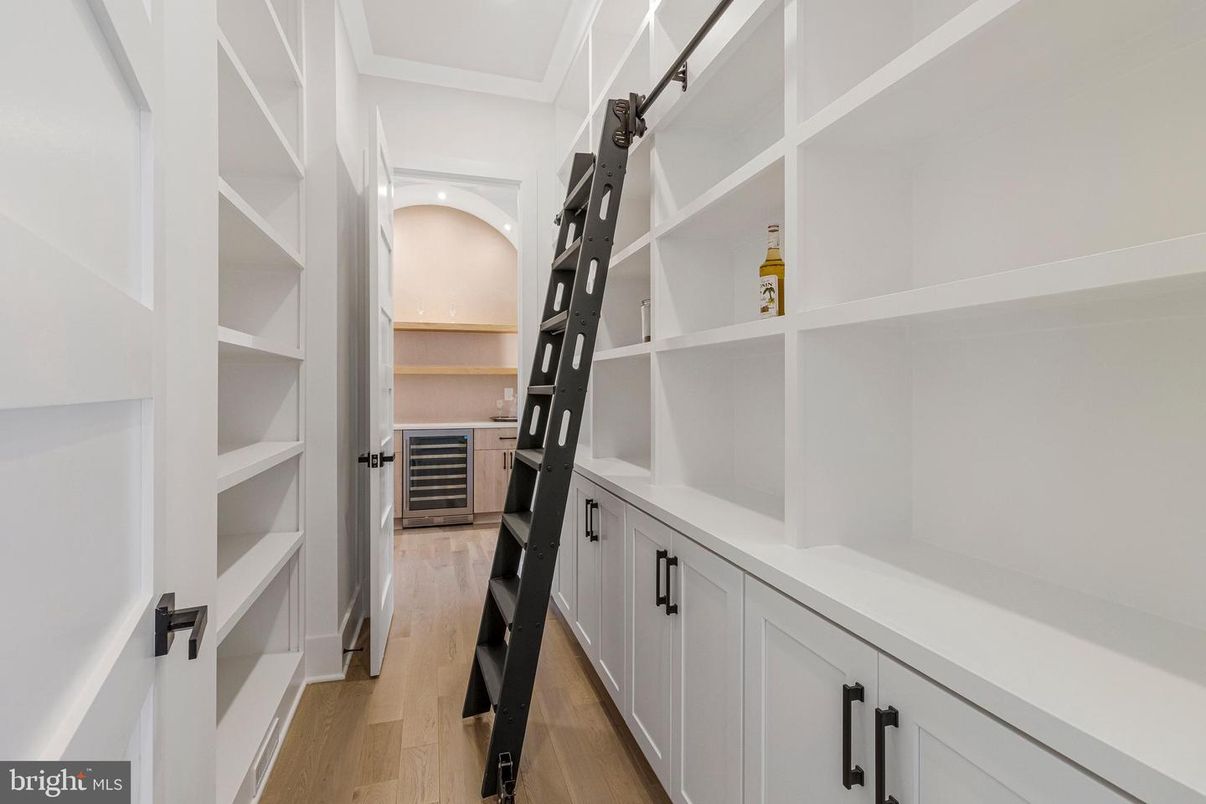 Interior, Recessed Lighting, Walk-in Closets, Wood Texture Flooring