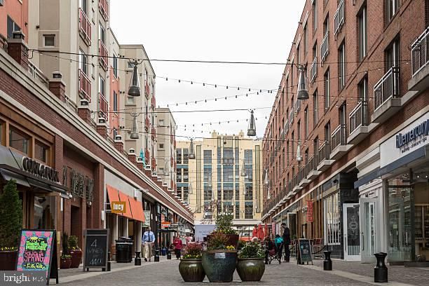 Exterior, Facade, Condo Building