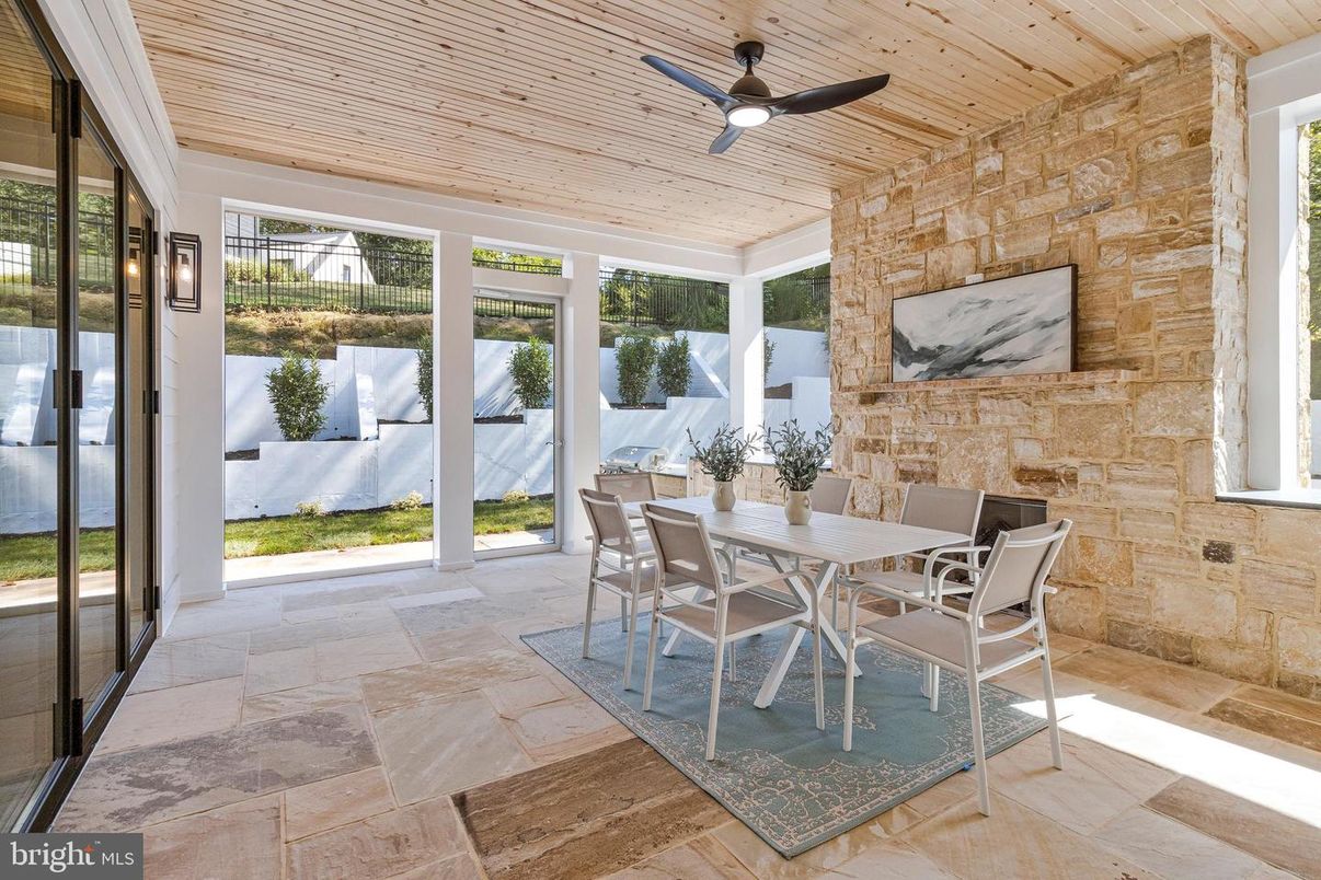 Dining room, Interior, Stone Walls, Sun Room, Wooden Ceilings
