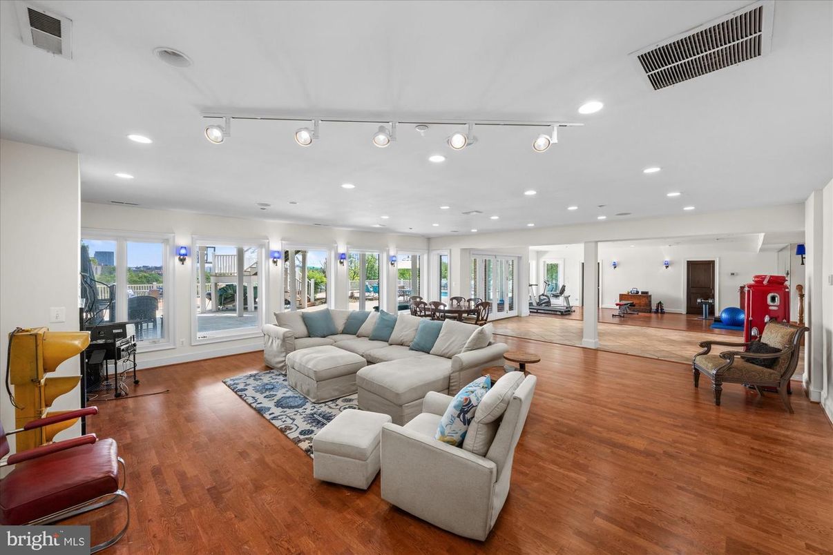Dining room, Interior, Living room, Recessed Lighting, Wood Texture Flooring