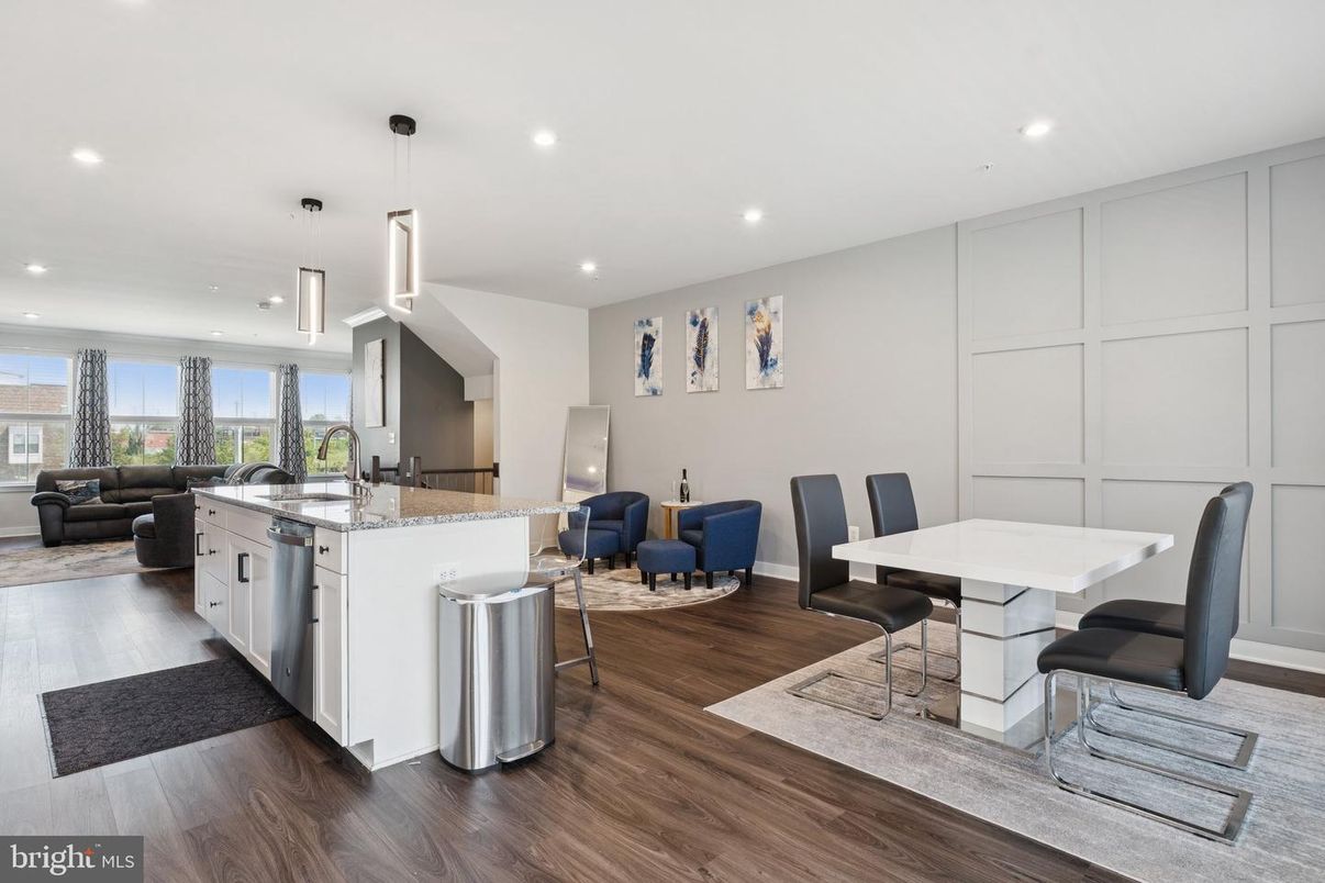 Dining room, Interior, Kitchen, Living room, Pendant Lights, Recessed Lighting, Wood Texture Flooring