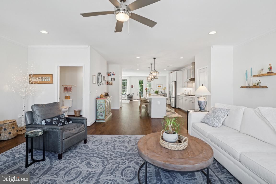 Interior, Kitchen, Living room, Pendant Lights, Recessed Lighting, Stainless Steel Appliances, Wood Texture Flooring