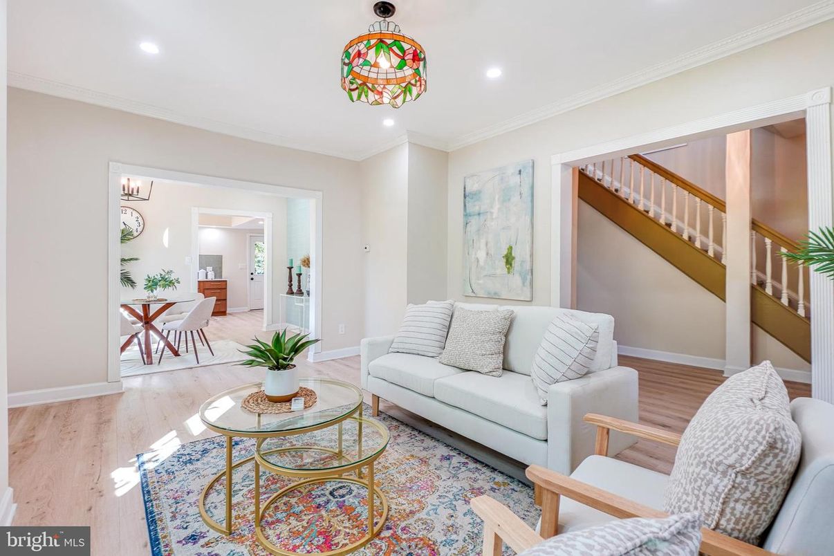 Dining room, Interior, Living room, Recessed Lighting, Wood Texture Flooring