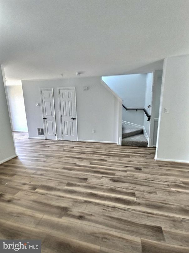 Empty room, Interior, Wood Texture Flooring