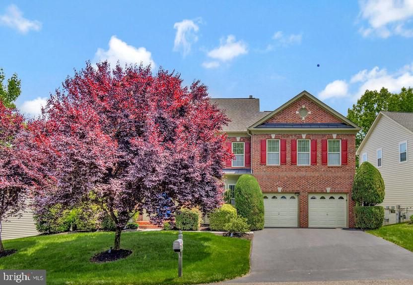 Attached, Exterior, Facade, Brick Facade, Brick Traditional