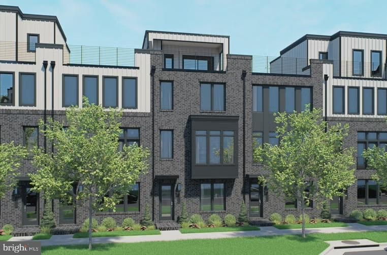 Exterior, Facade, Brick Facade, Rowhouse