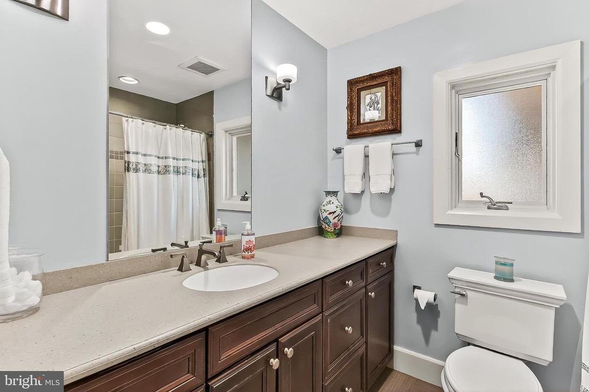 Bathroom, Interior, Recessed Lighting, Wood Texture Flooring