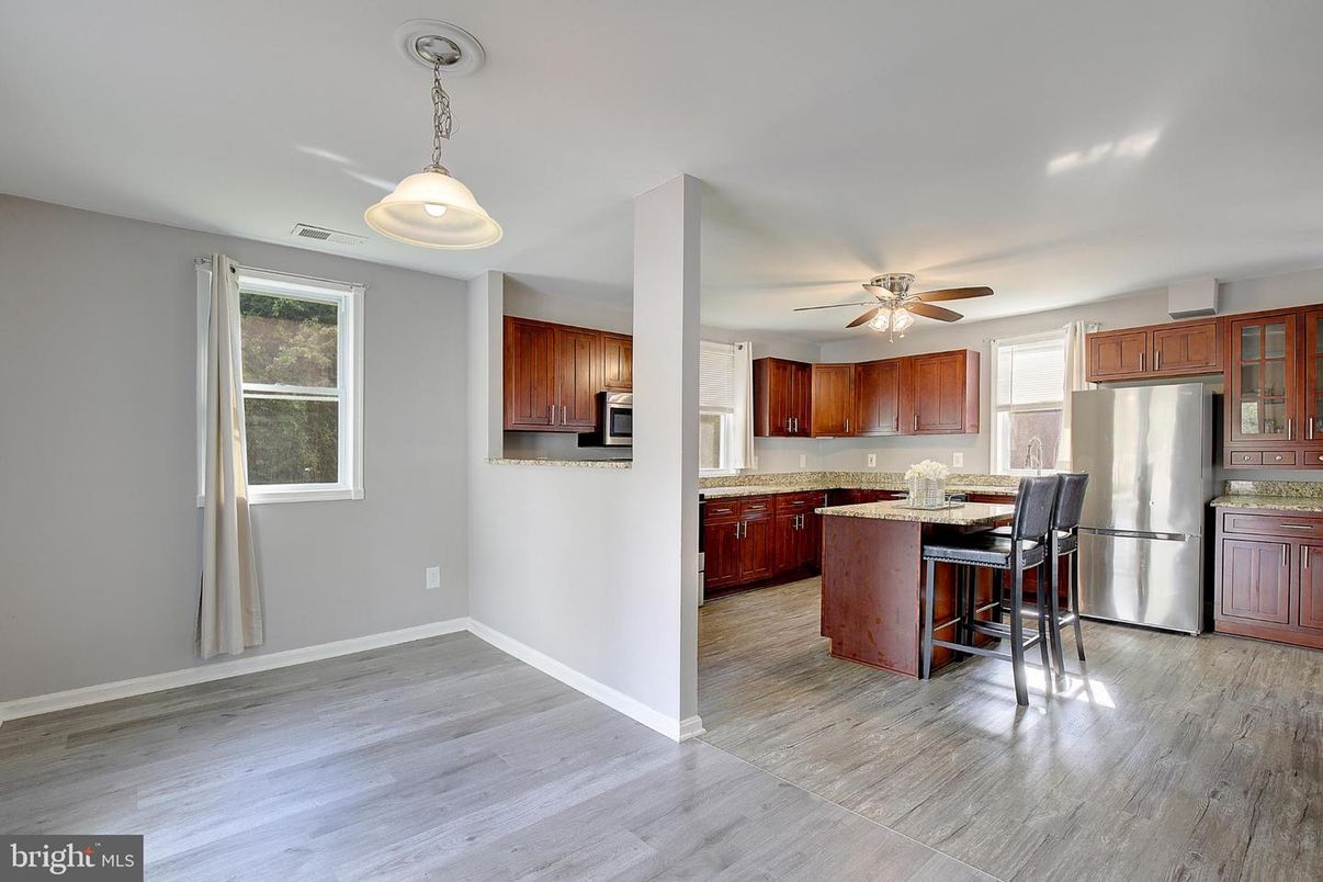 Interior, Kitchen, Pendant Lights, Wood Texture Flooring