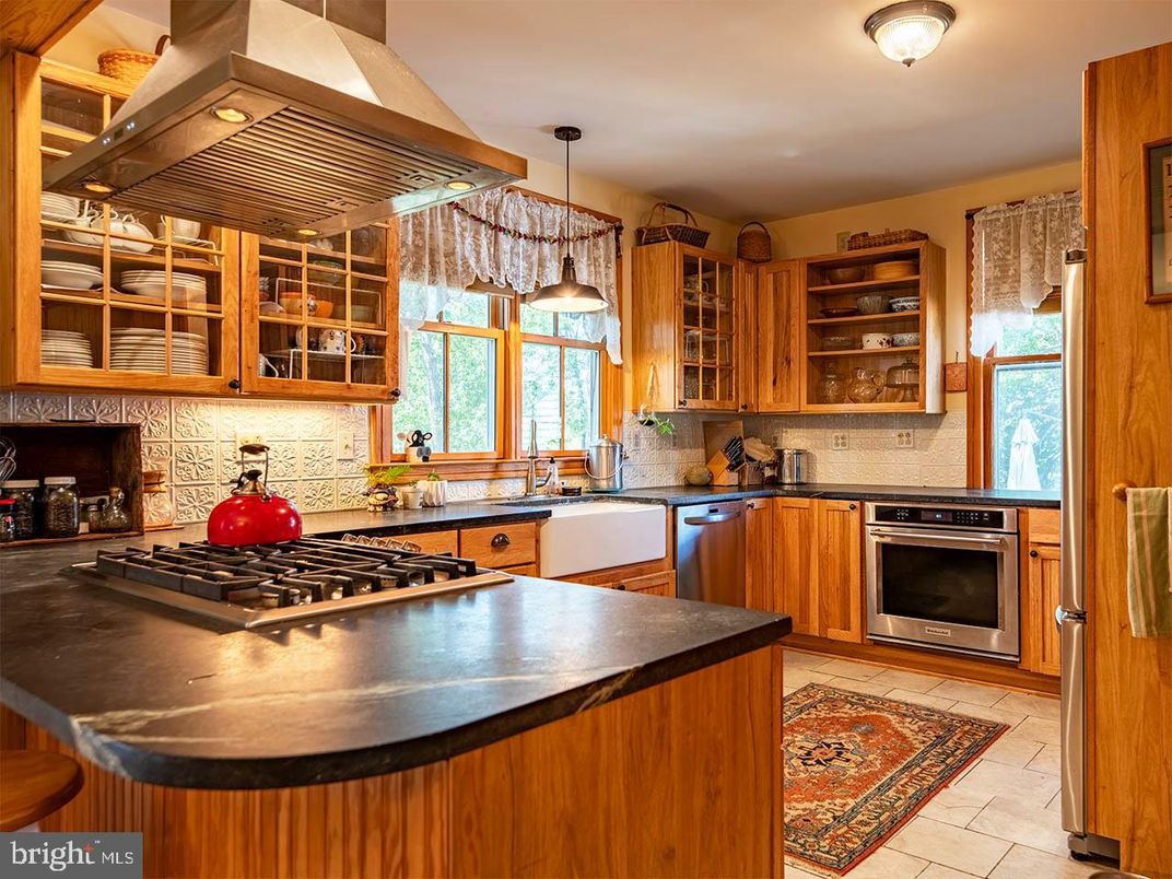 Interior, Kitchen, Pendant Lights, Stainless Steel Appliances