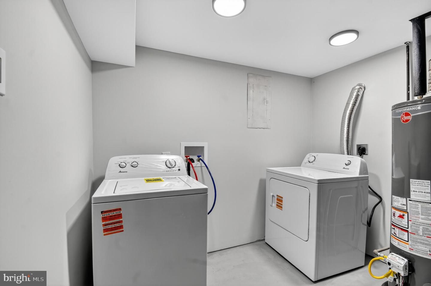 Interior, Recessed Lighting, Utility Closets, Washer