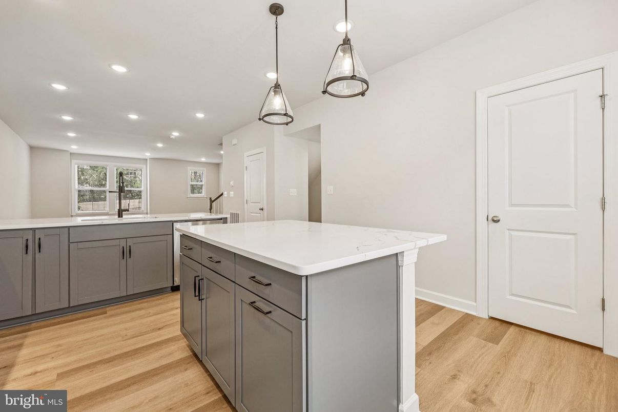 Interior, Kitchen, Pendant Lights, Recessed Lighting, Wood Texture Flooring
