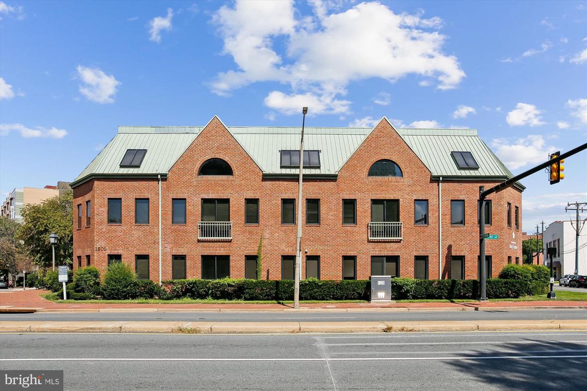 Exterior, Facade, Brick Facade, French Provincial