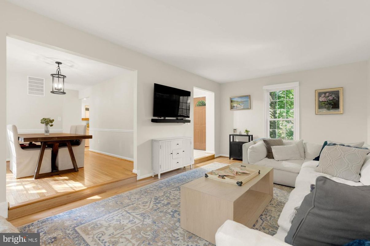 Dining room, Interior, Living room, Wood Texture Flooring