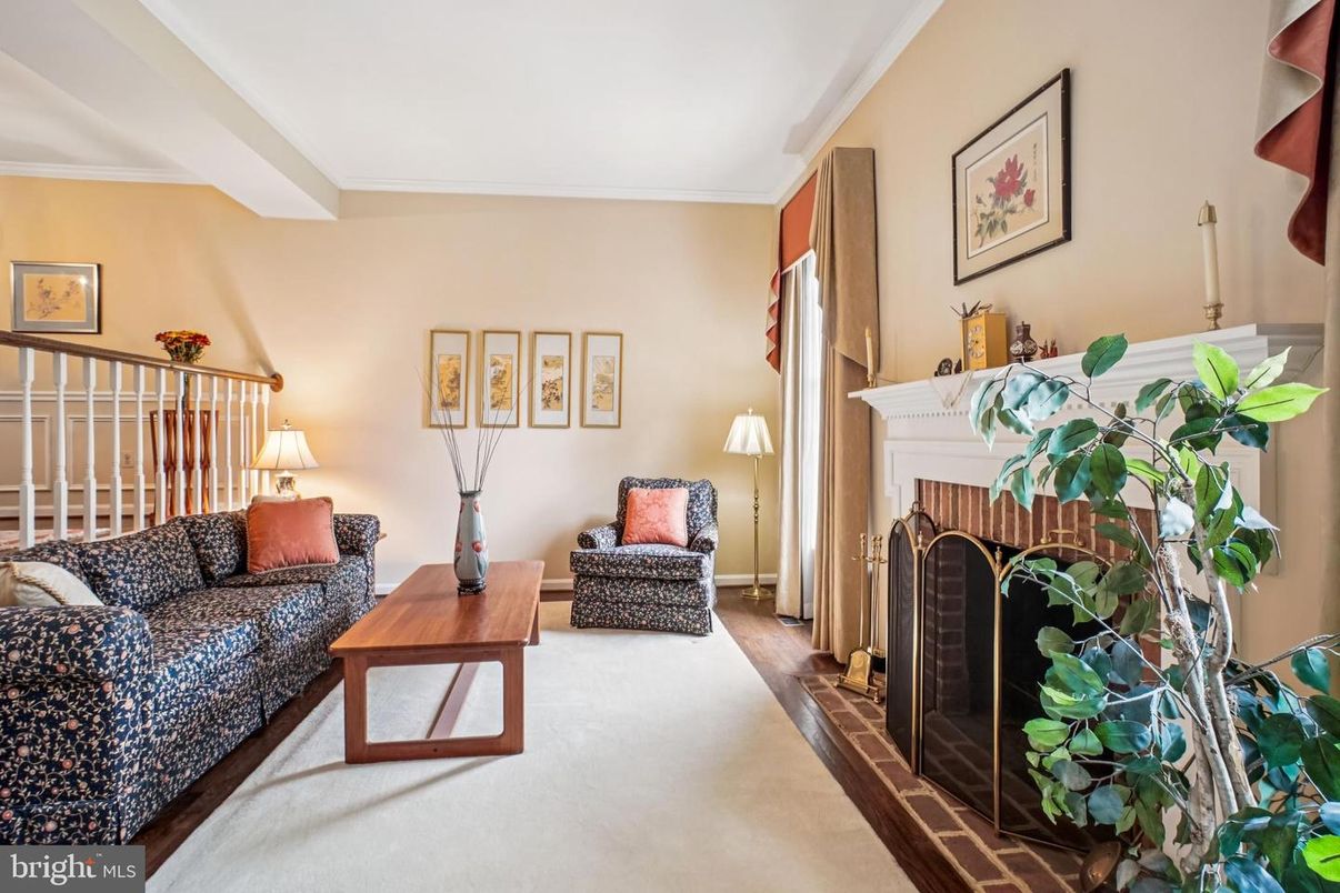 Fireplace, Interior, Living room