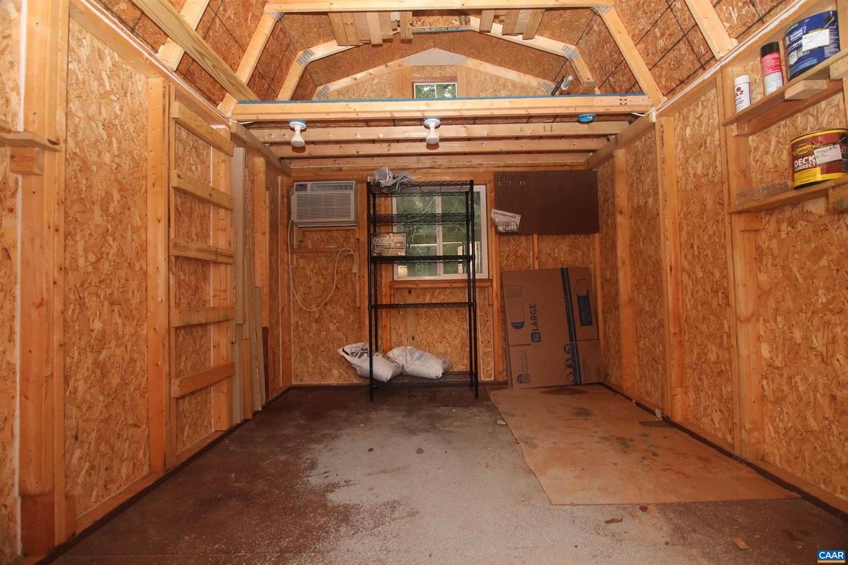 Empty room, Interior, Wooden Beams, Wooden Ceilings, Wooden Walls