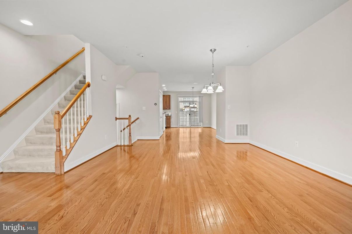 Empty room, Interior, Pendant Lights, Recessed Lighting, Wood Texture Flooring