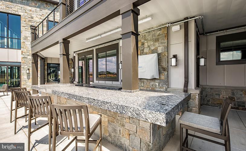 Exterior, Outdoor Kitchen