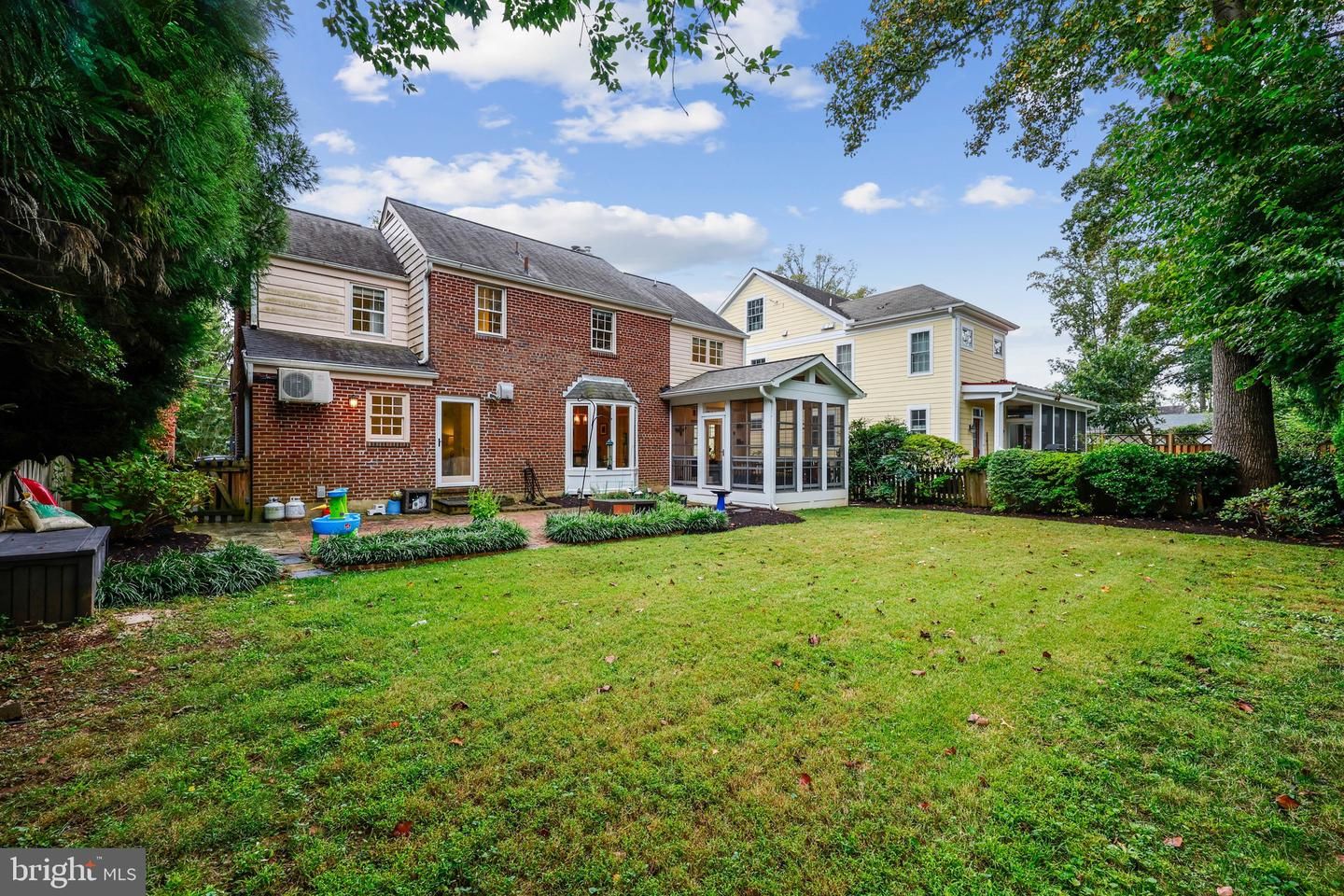 Backyard, Exterior, Facade, Brick Facade, Georgian