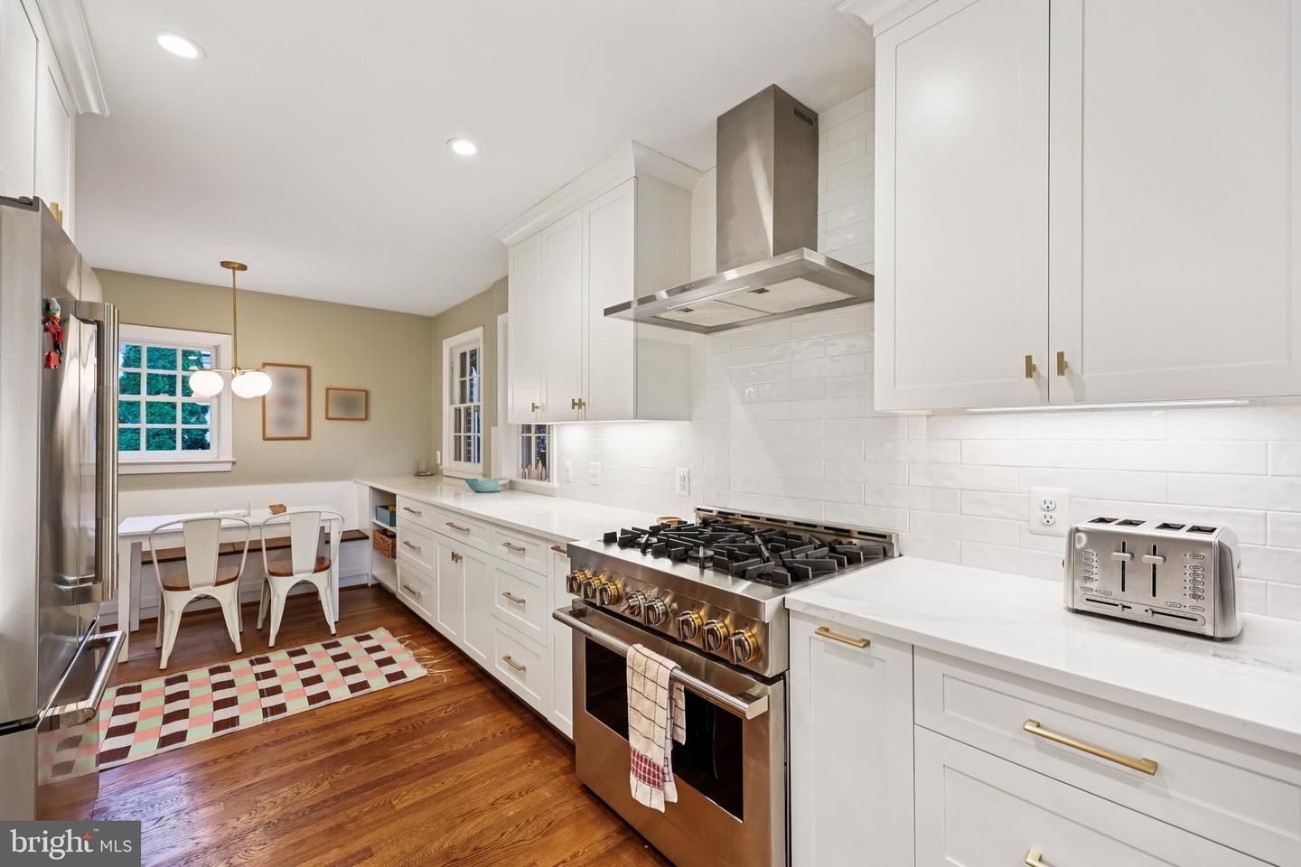 Dining room, Interior, Kitchen, Pendant Lights, Recessed Lighting, Stainless Steel Appliances, Wood Texture Flooring