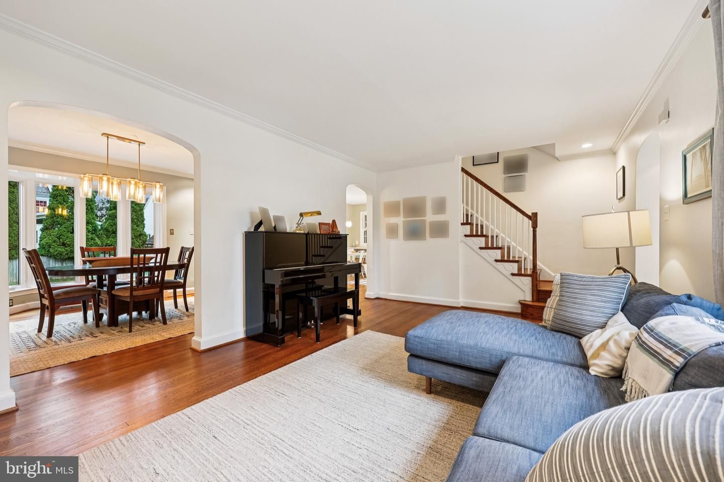 Chandelier, Dining room, Interior, Living room, Piano, Recessed Lighting, Wood Texture Flooring