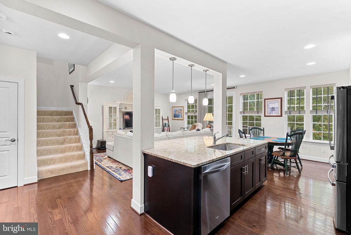 Dining room, Interior, Kitchen, Living room, Pendant Lights, Recessed Lighting, Wood Texture Flooring