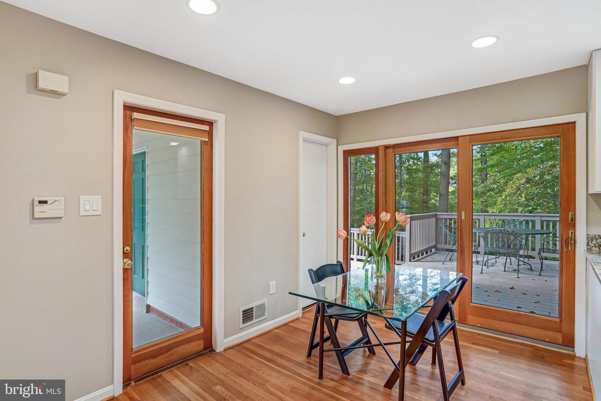 Dining room, Interior, Recessed Lighting, Wood Texture Flooring