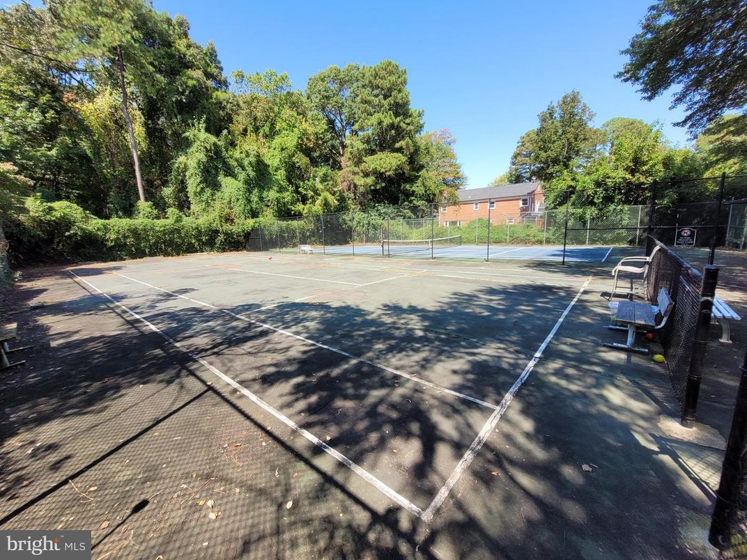 Exterior, Tennis Courts