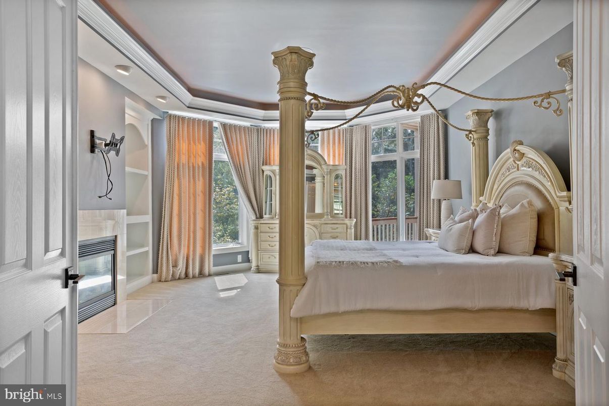 Bedroom, Fireplace, Interior, Recessed Lighting