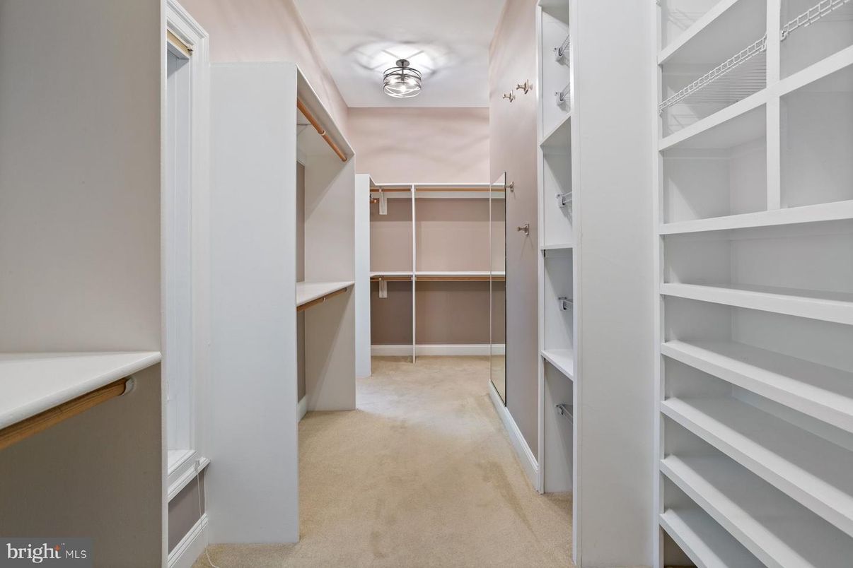 Interior, Walk-in Closets