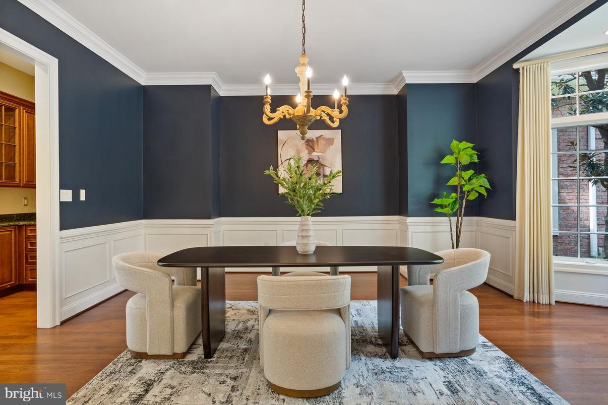 Chandelier, Dining room, Interior, Wood Texture Flooring